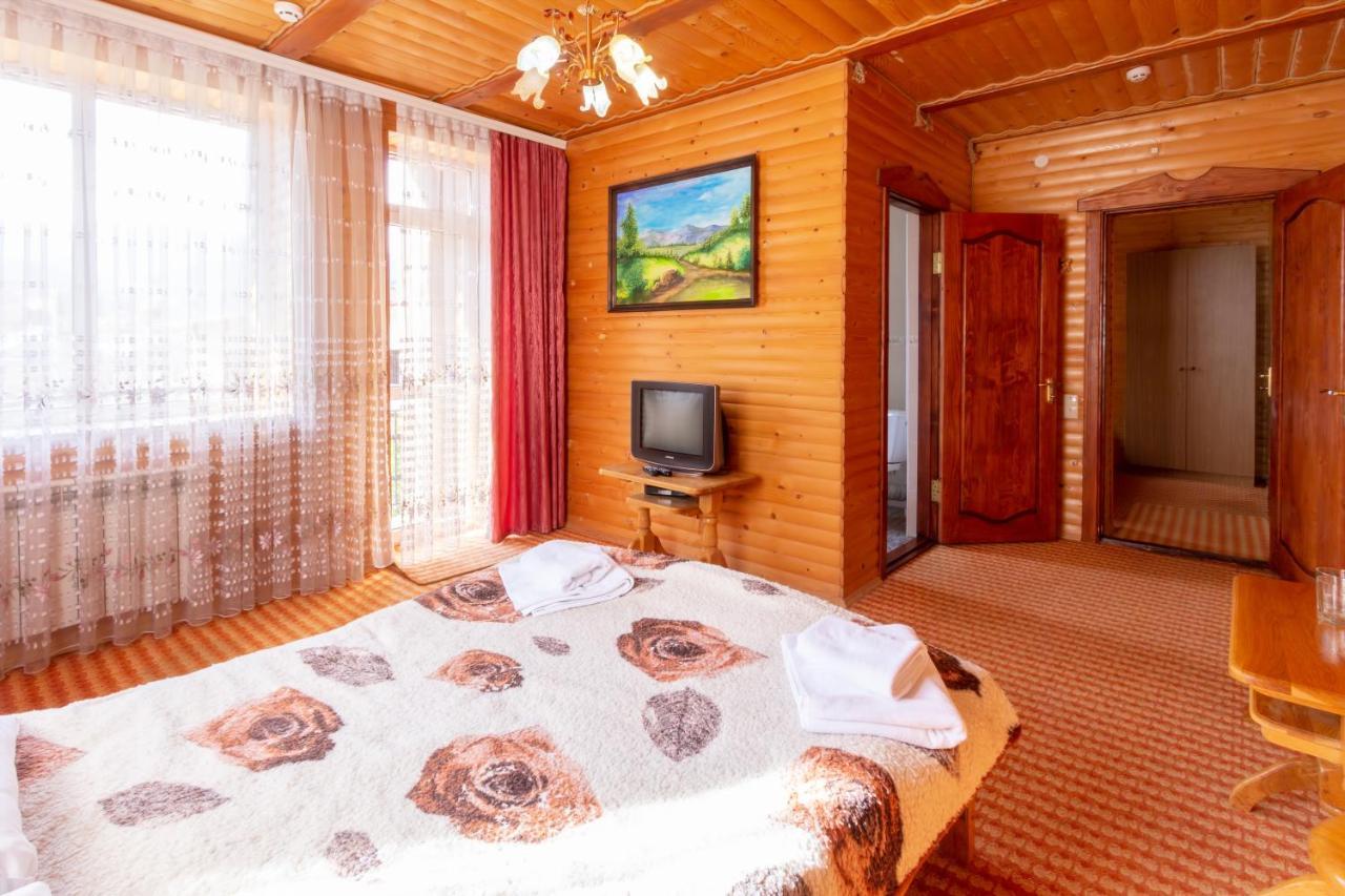 У Мар'Яни І Назара Hotel Jaremcse Kültér fotó