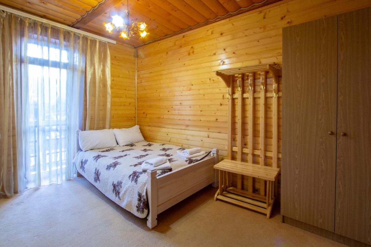 У Мар'Яни І Назара Hotel Jaremcse Kültér fotó