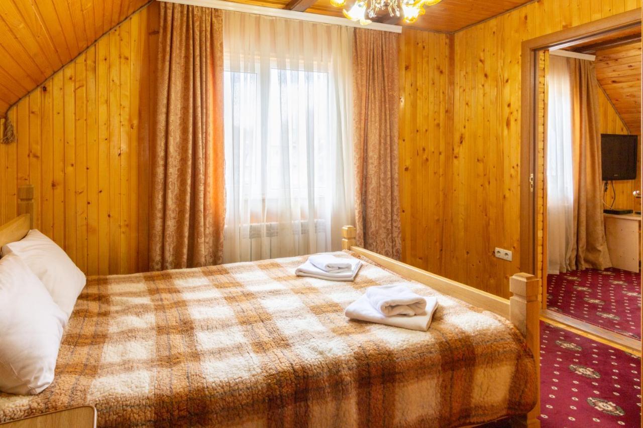 У Мар'Яни І Назара Hotel Jaremcse Kültér fotó