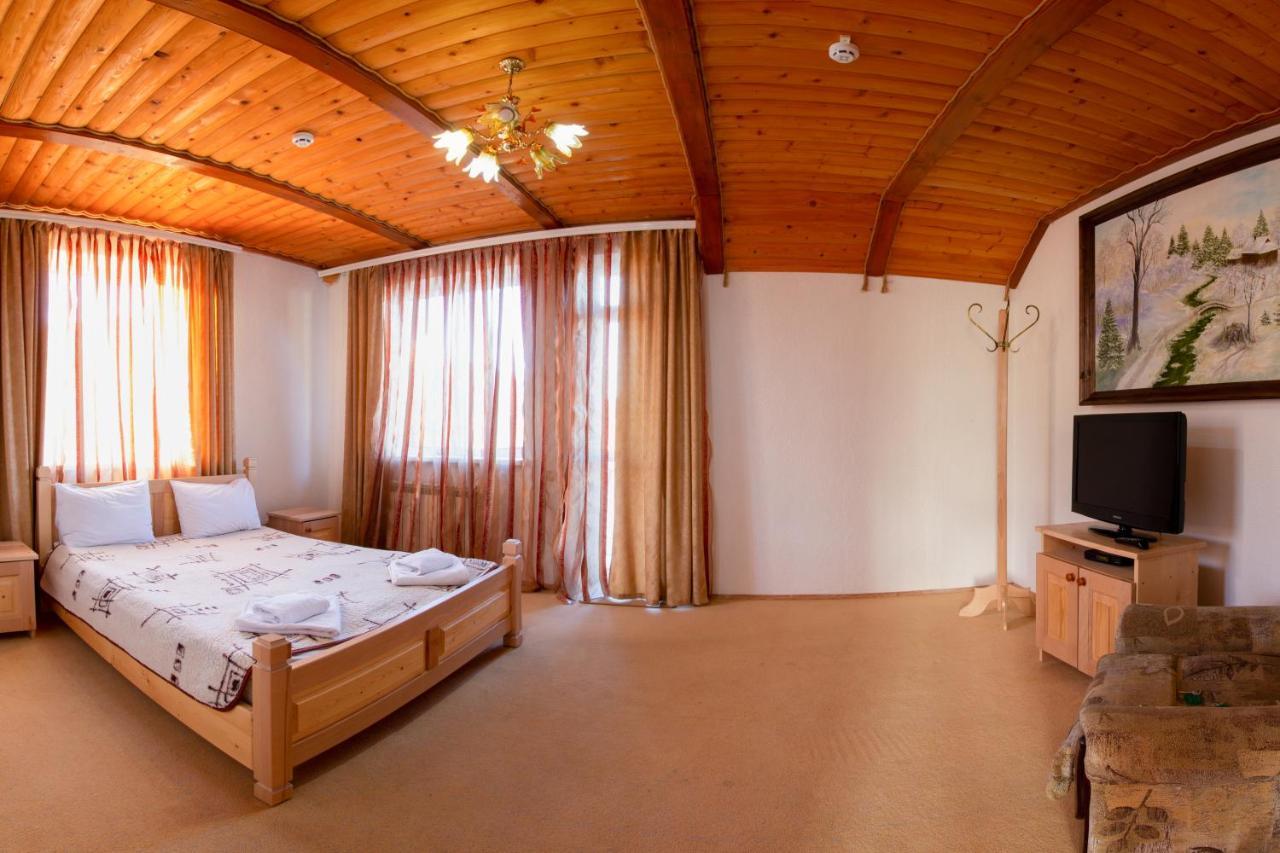У Мар'Яни І Назара Hotel Jaremcse Kültér fotó
