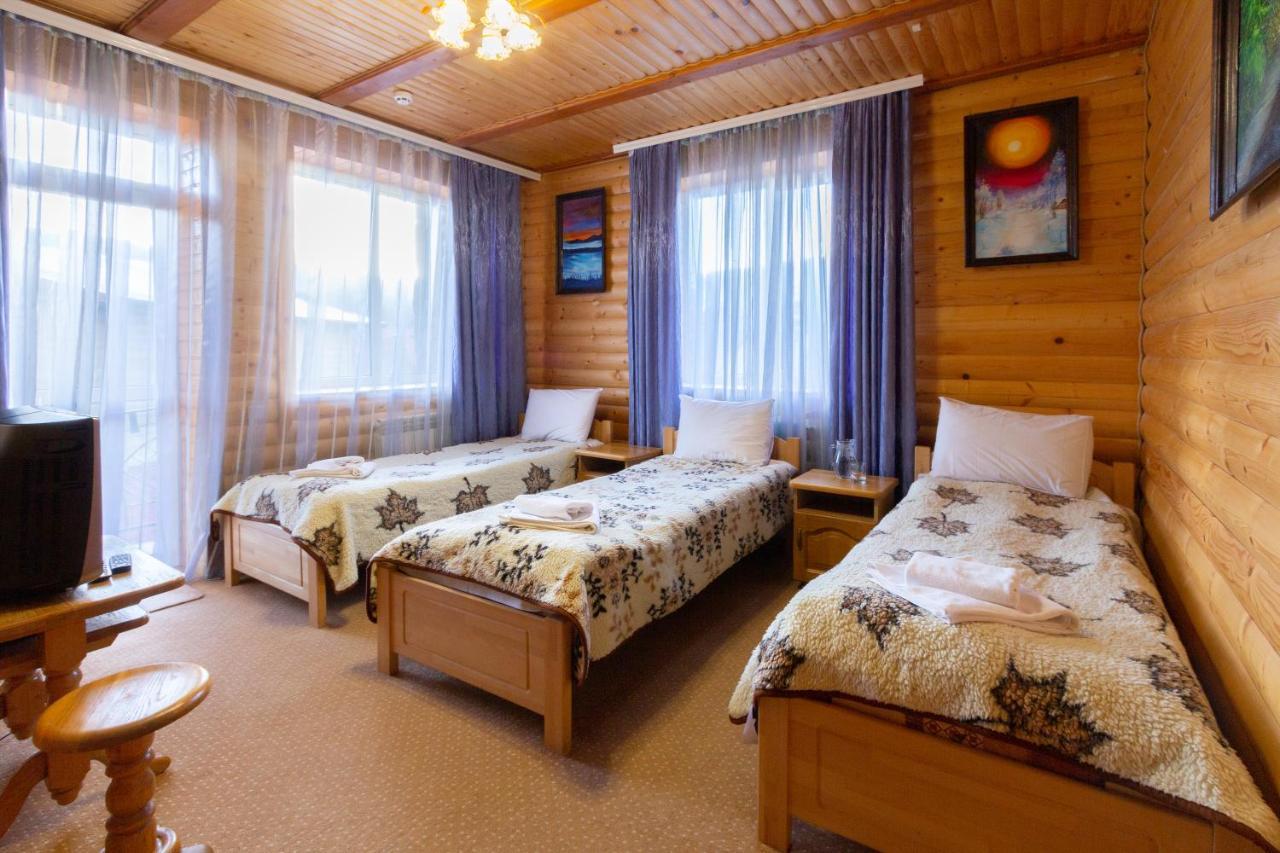 У Мар'Яни І Назара Hotel Jaremcse Kültér fotó