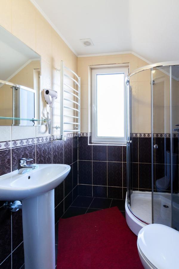 У Мар'Яни І Назара Hotel Jaremcse Kültér fotó