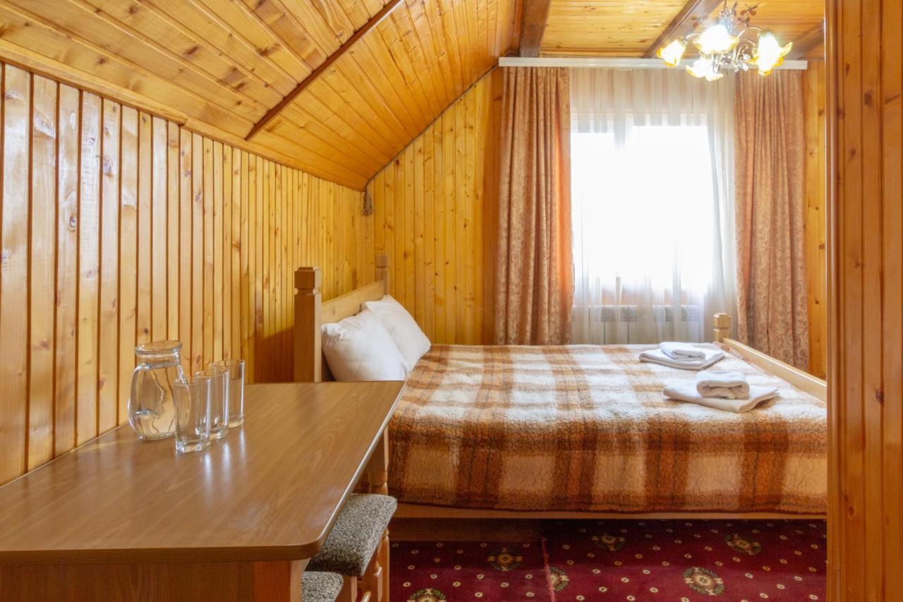 У Мар'Яни І Назара Hotel Jaremcse Kültér fotó