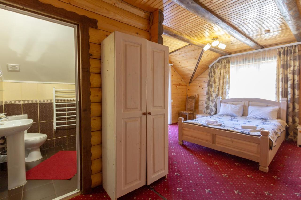 У Мар'Яни І Назара Hotel Jaremcse Kültér fotó