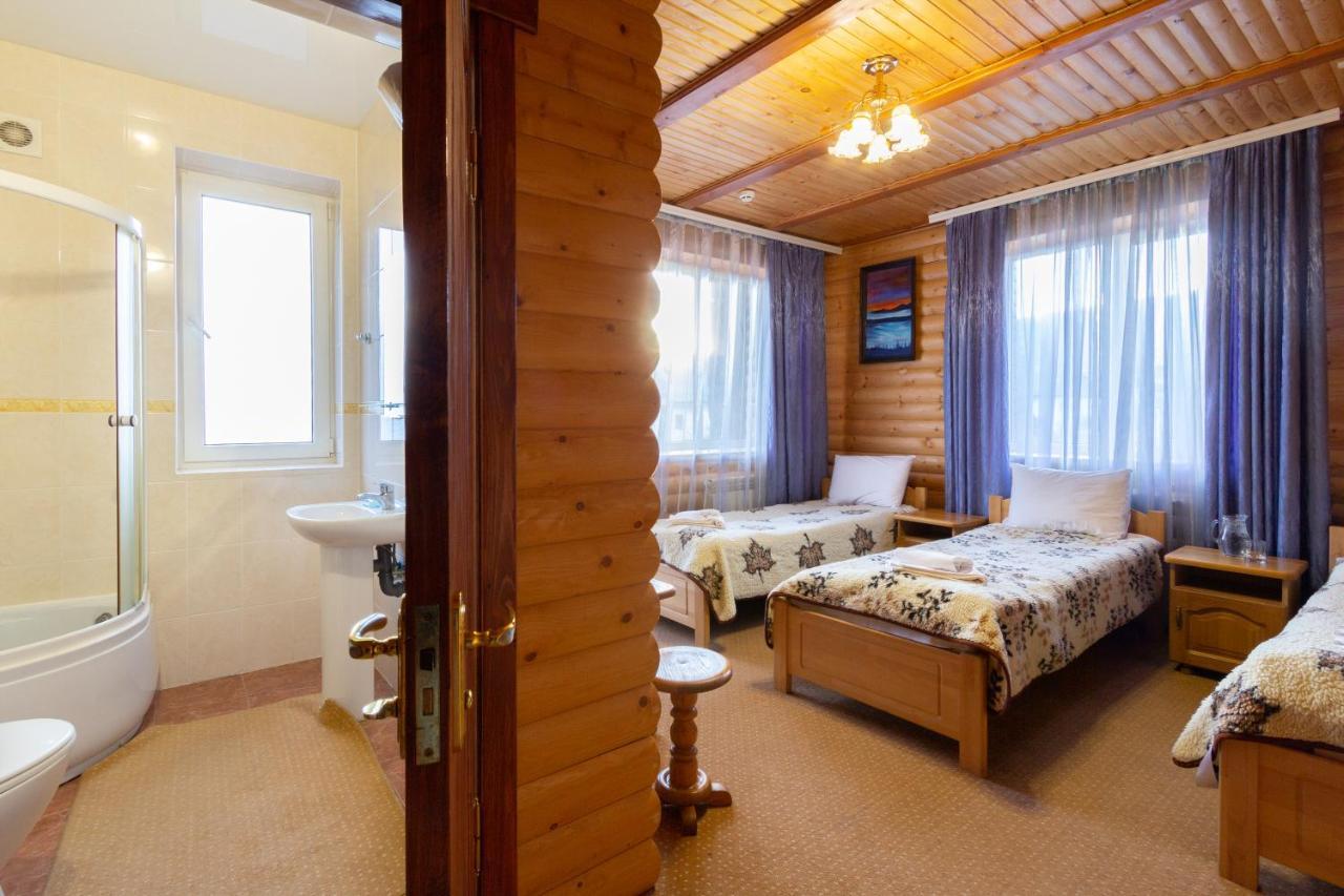 У Мар'Яни І Назара Hotel Jaremcse Kültér fotó